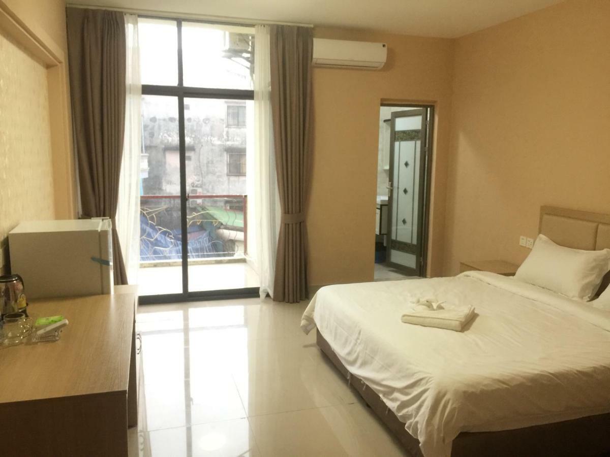 Golden Rooster Hotel สีหนุวิลล์ ภายนอก รูปภาพ